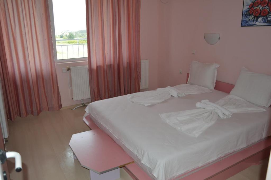 Complex Exotica Hotel Lozenets Luaran gambar